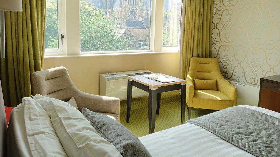 Lincoln Hotel Room