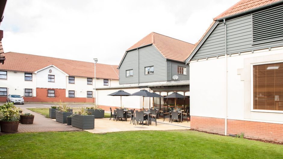 Premier Inn Liverpool North Exterior