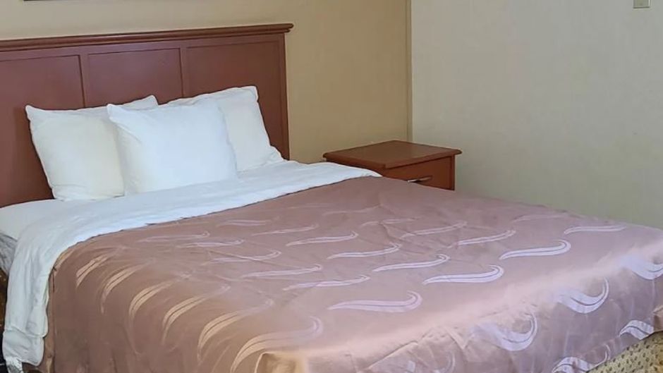 All Stay and Suites Westlock Room
