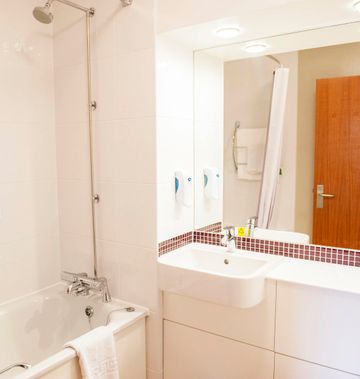 Premier Inn Manchester Bury