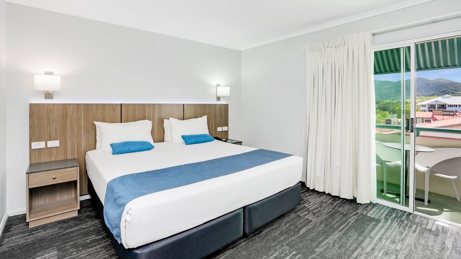 Cairns Sheridan Hotel Room