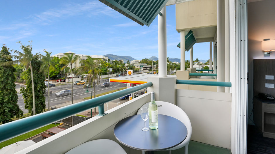 Cairns Sheridan Hotel Room