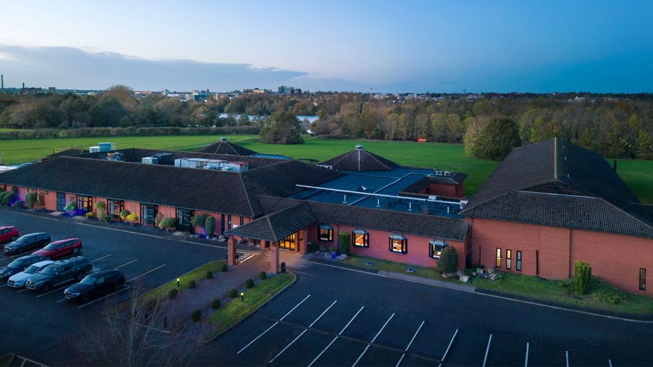 Delta by Marriott Northampton Exterior