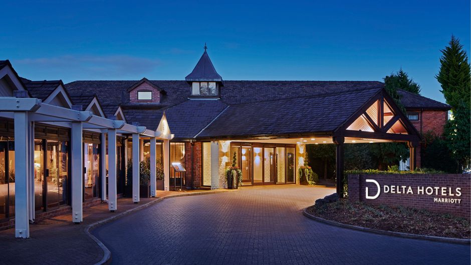 Delta by Marriott Manchester Airport Exterior