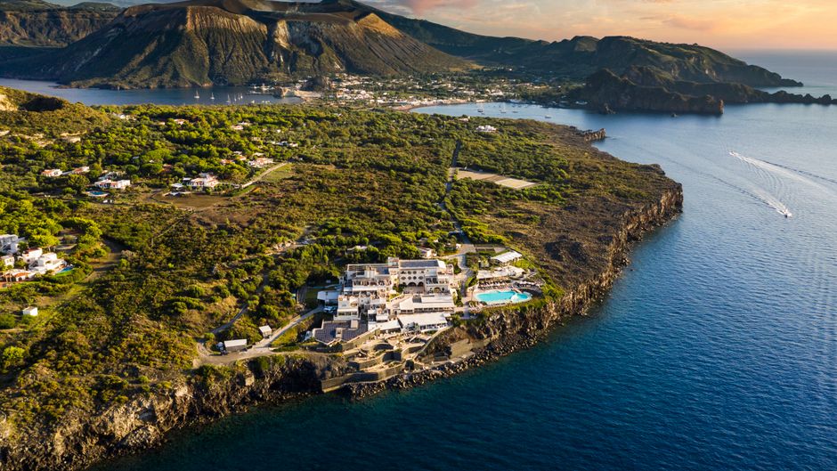 Therasia Resort Exterior