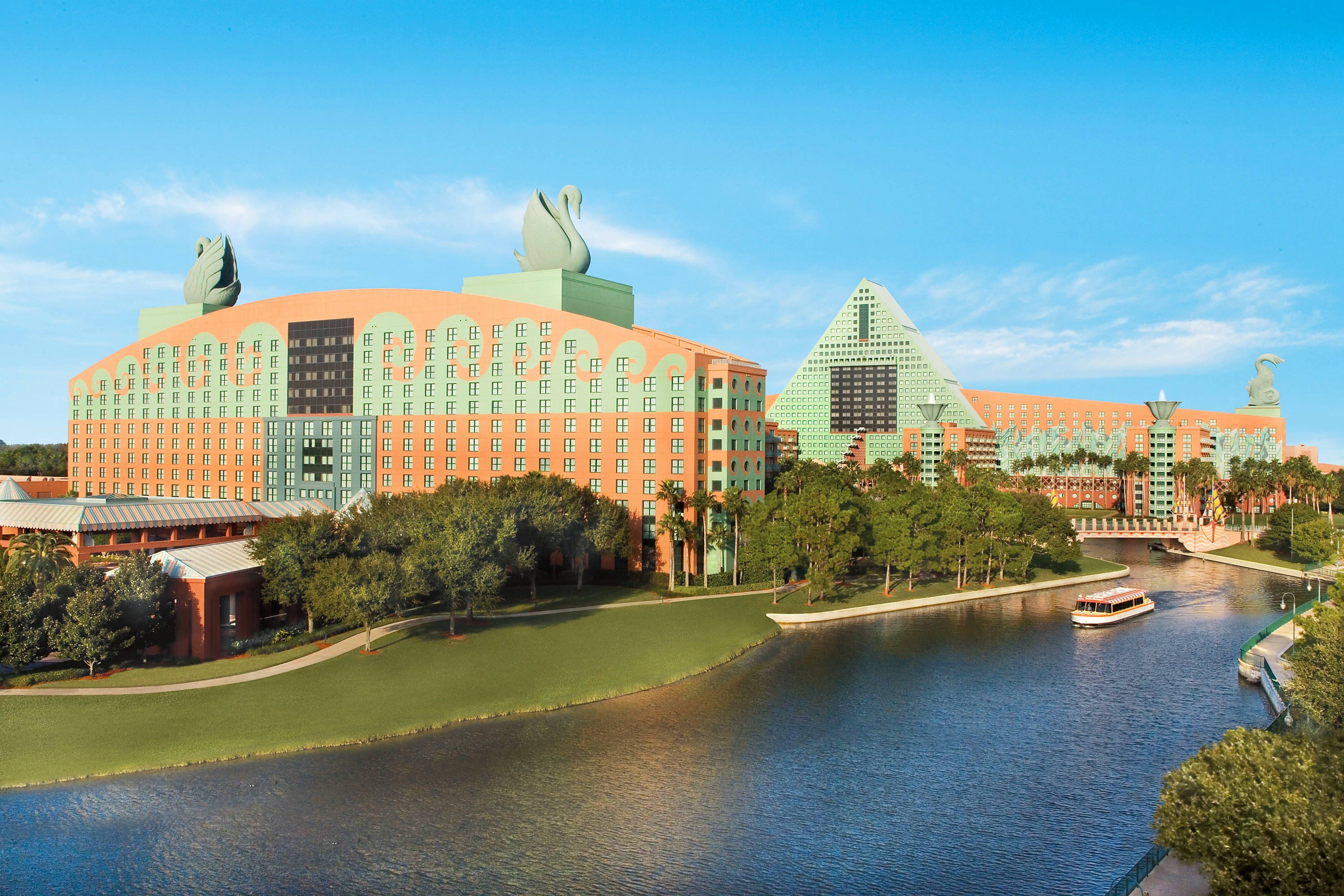 Walt Disney World Swan- Deluxe Lake Buena Vista, FL Hotels- GDS