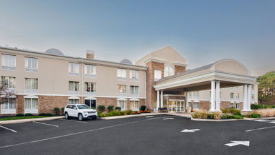 Holiday Inn Express Neptune