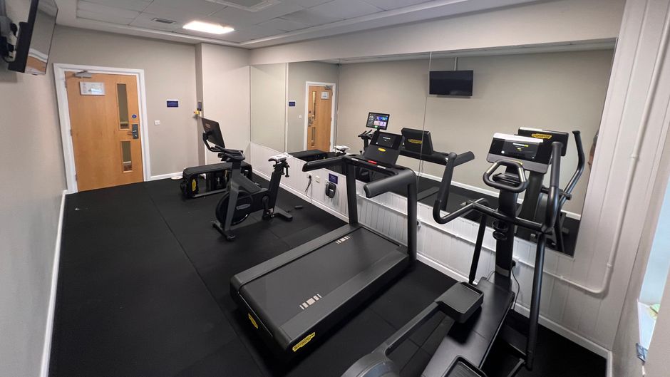 Holiday Inn Express Antrim Health Club