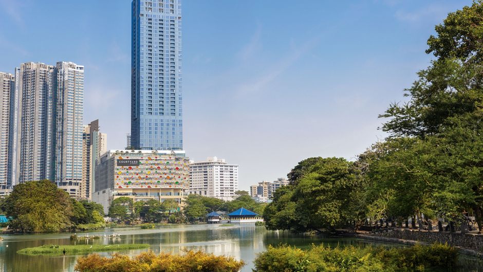 Courtyard by Marriott Colombo Exterior