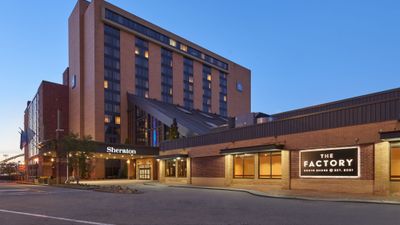 Sheraton Pittsburgh Hotel at Station Sq
