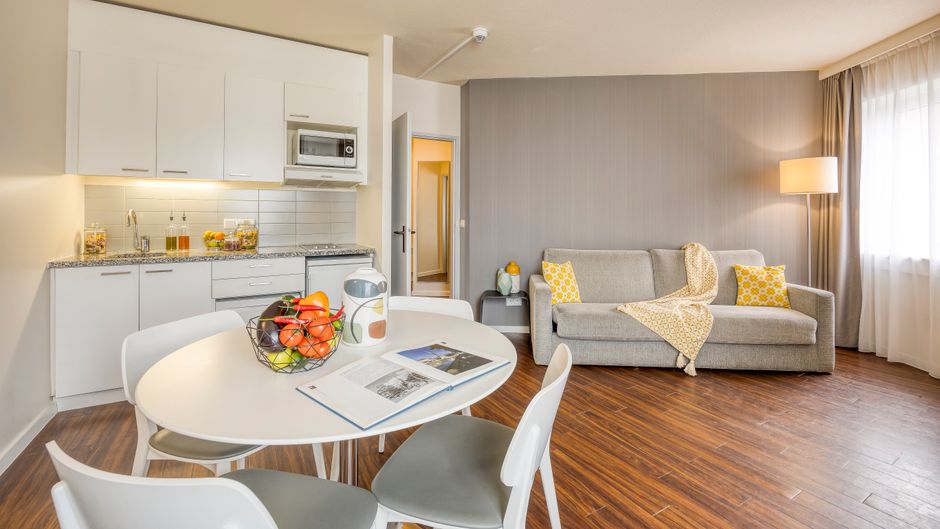 Citadines Sainte-Catherine Brussels Room