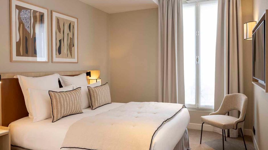 Duminy Vendome Hotel Room