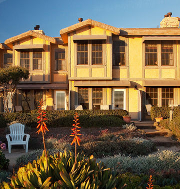 Cottage Inn by the Sea