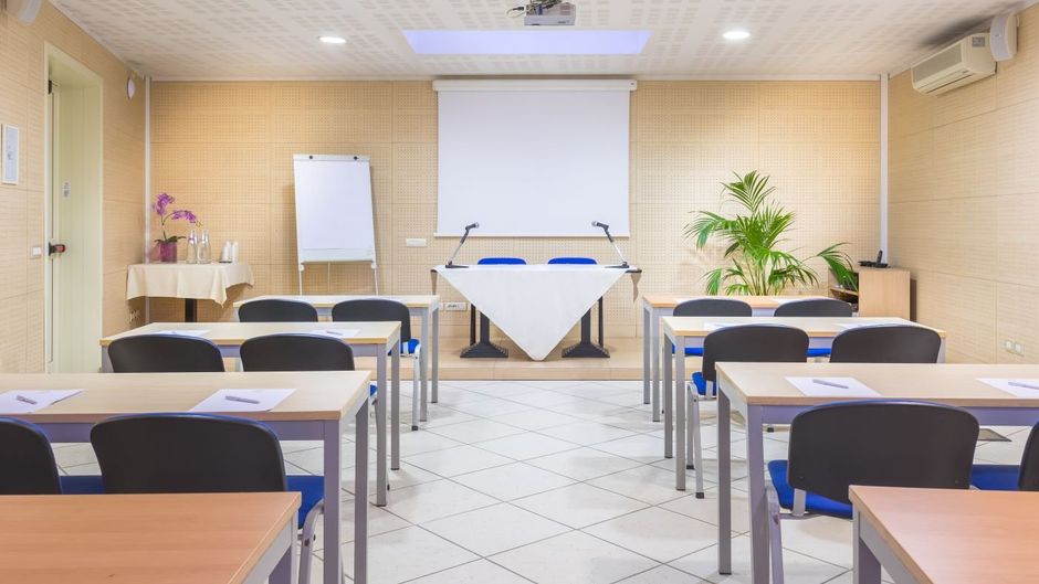 Hotel Embassy City Resort Meeting