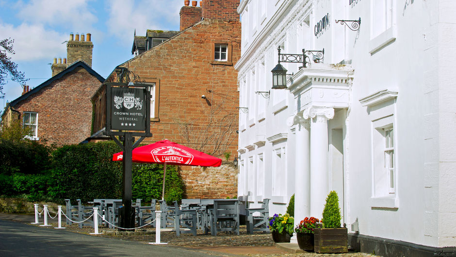 The Crown Hotel Wetheral Exterior