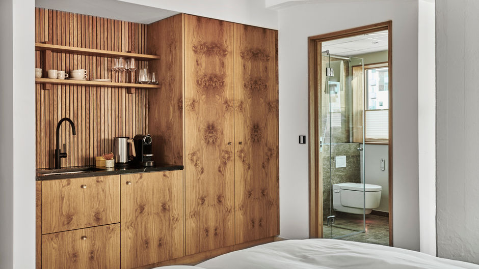 Eilert Smith Hotel Room