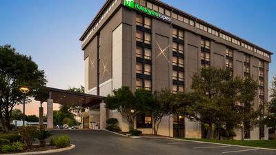 Holiday Inn Express Airport