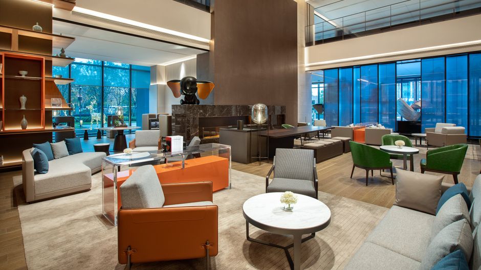 Crowne Plaza High Tech Zone Lobby