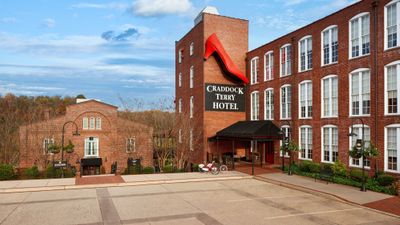 Craddock Terry Hotel