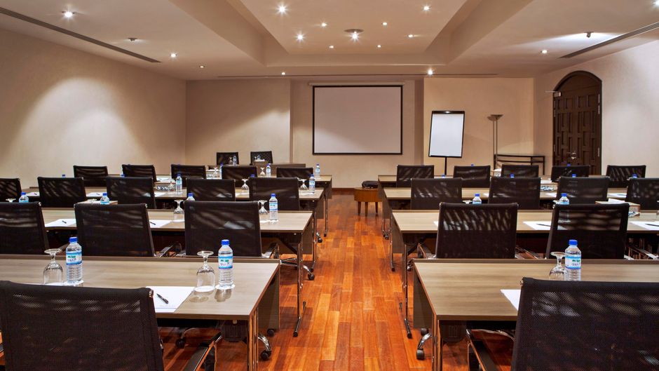 The Cove Rotana Resort Meeting