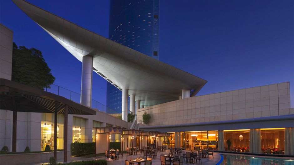 Four Seasons Hotel Riyadh Kingdom Center Exterior