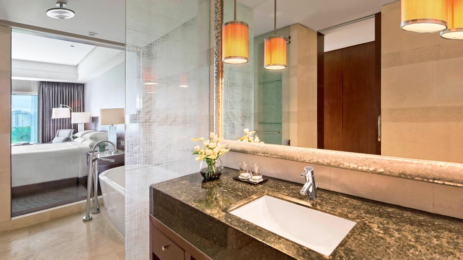 Manila Marriott Hotel Room