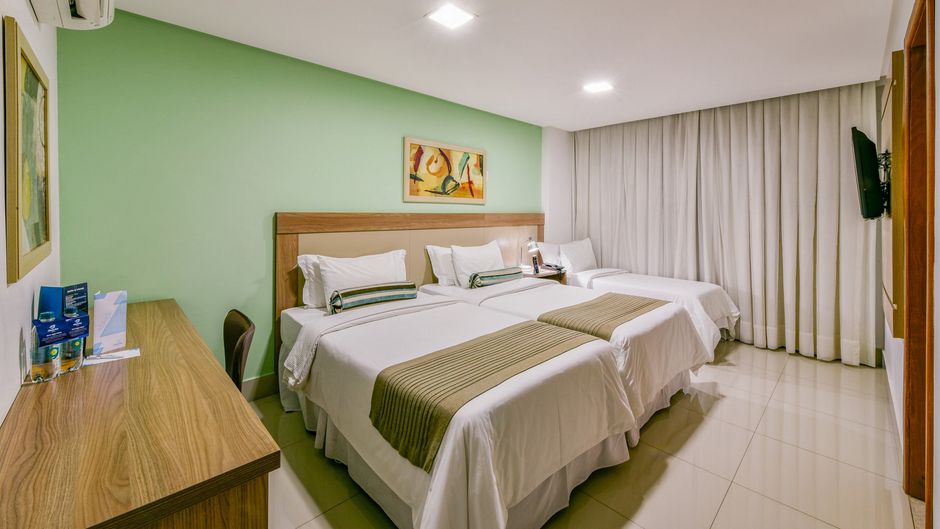 Plaza Inn Breeze Aeroporto Room
