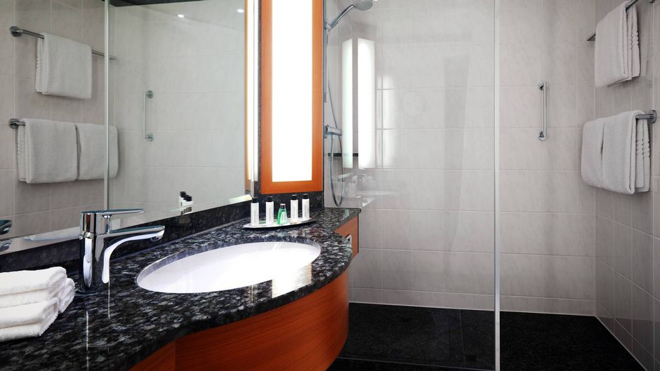 Frankfurt Marriott Hotel Room