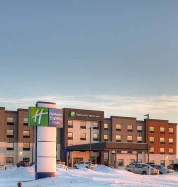 Holiday Inn Express Suites Moose Jaw