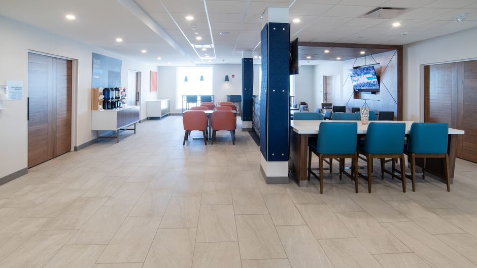 Holiday Inn Express Suites Moose Jaw Restaurant