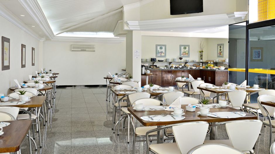 Plaza Inn Flat Araxa Restaurant