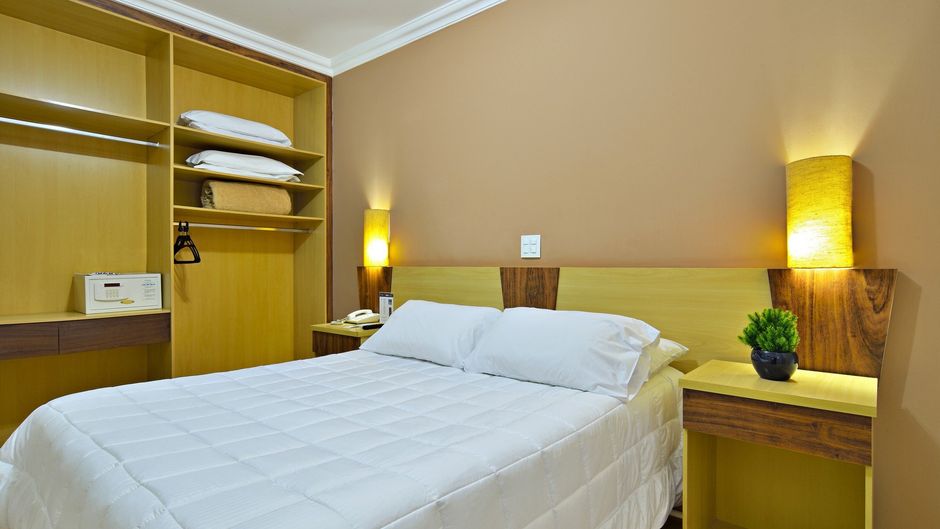 Plaza Inn Flat Araxa Room