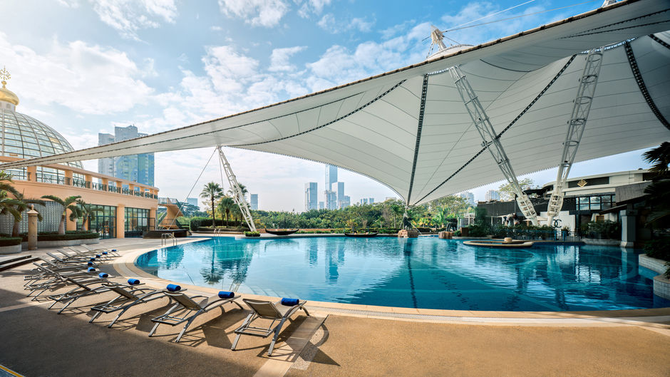 Hotel Indigo Overseas Chinese Town Pool