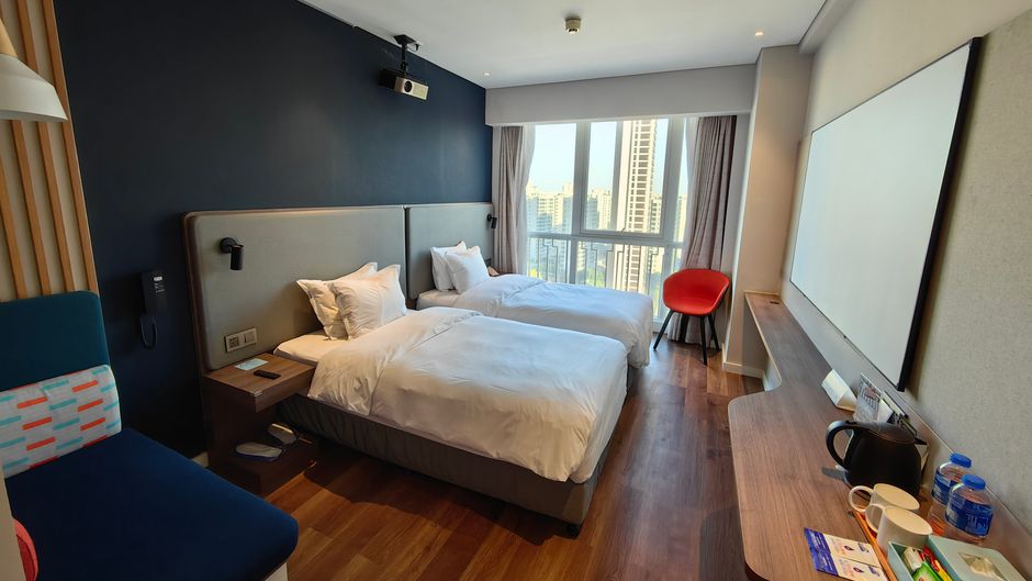 Holiday Inn Express Liyang Huafu Room