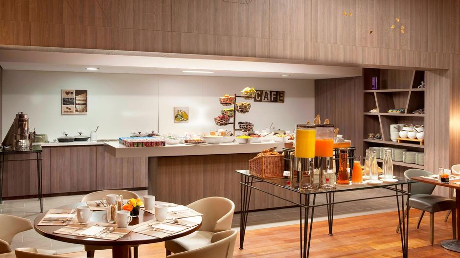 Paris Charles de Gaulle Airport Marriott Restaurant