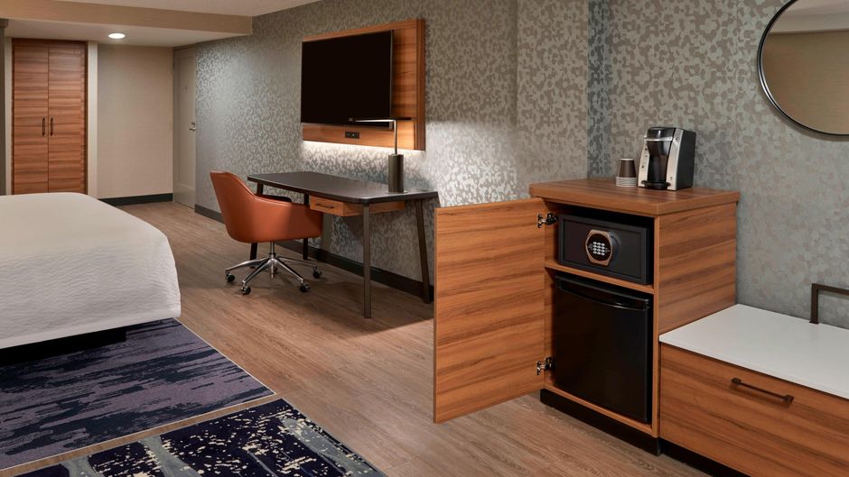 Fairfield Inn & Suites Montreal Downtown Suite