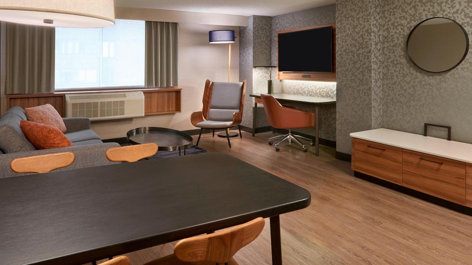 Fairfield Inn & Suites Montreal Downtown Suite