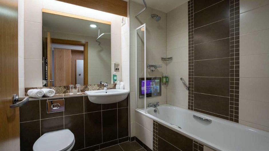 Belmore Court Motel Room