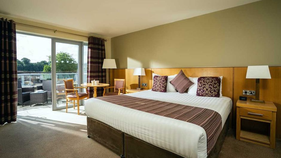 Belmore Court Motel Room