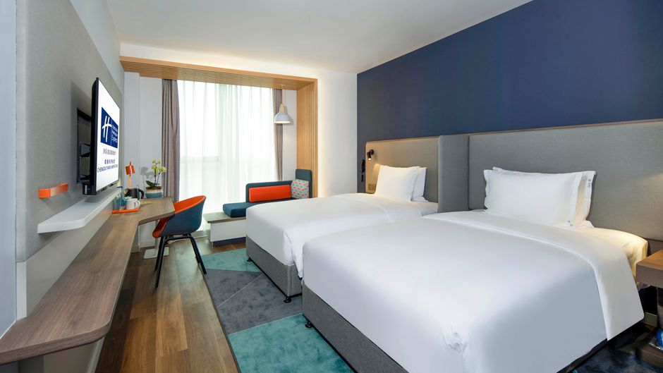 Holiday Inn Express Tianfu Airport Zone Room