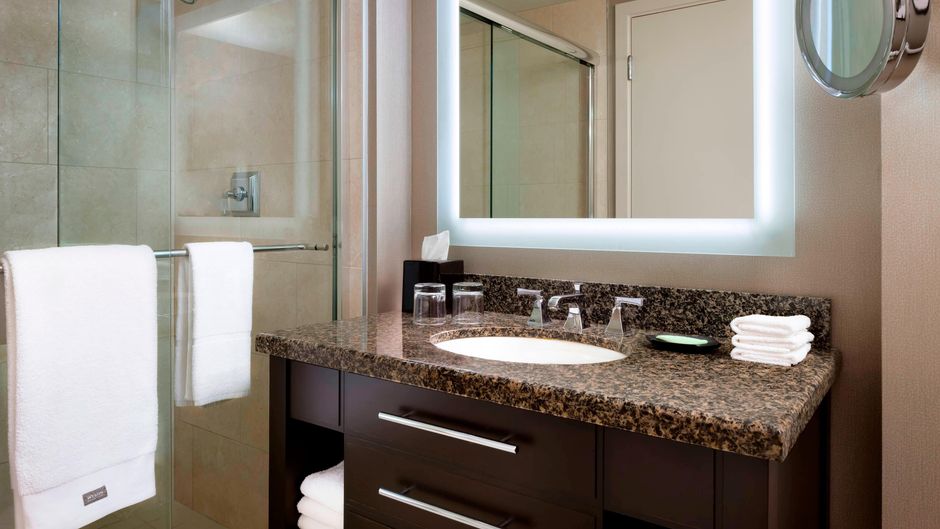 Le Westin Montreal Room