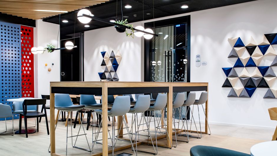 Holiday Inn Express Avlabari Restaurant