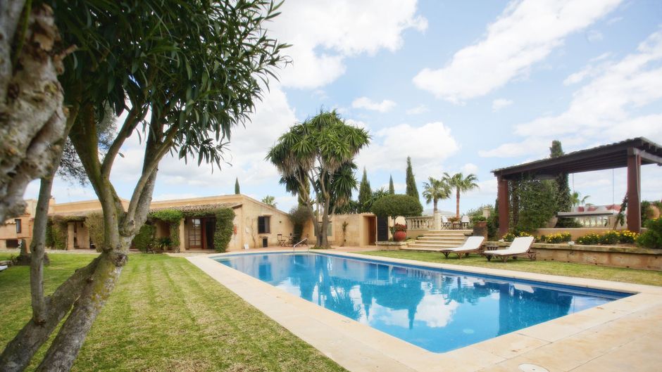 Hotel La Reserva Rotana Pool