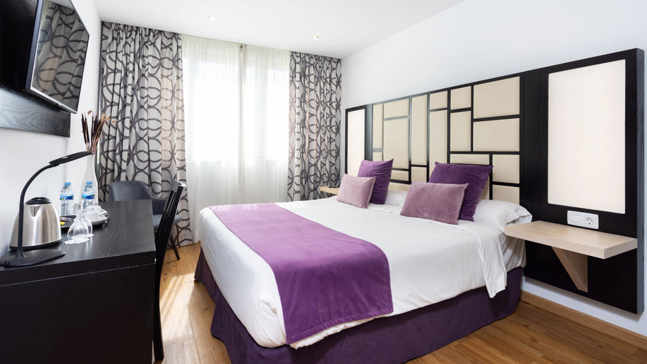 Colon Rambla Hotel Room