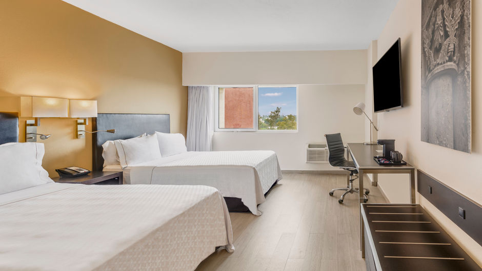 Fiesta Inn Guadalajara Expo Room
