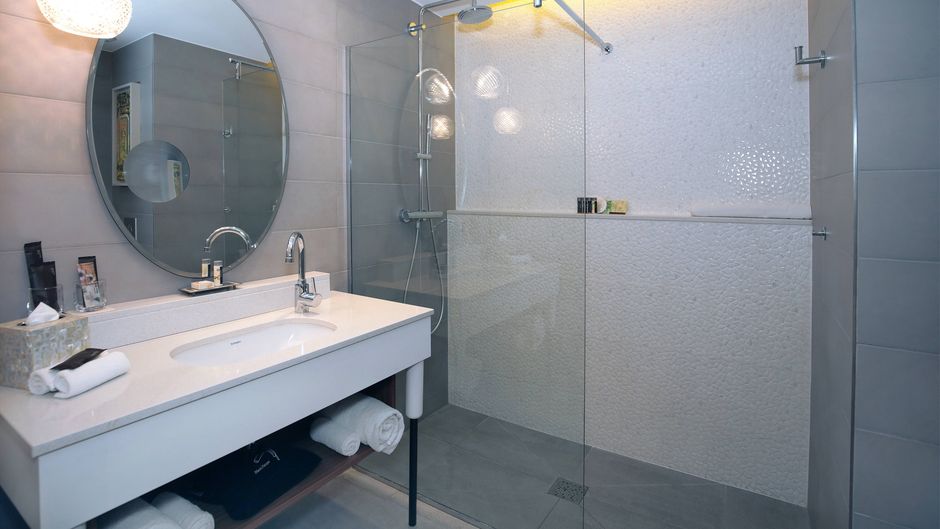 Renaissance Aix-en-Provence Hotel Room
