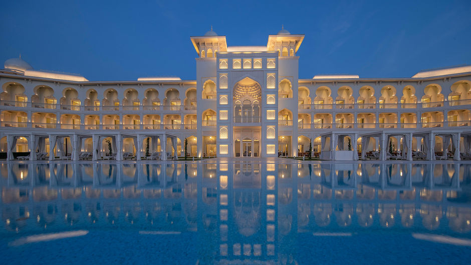 The Chedi Katara Hotel & Resort Pool