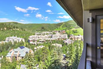 The Pines Lodge, a Rock Resort