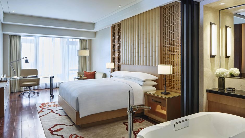 Zhuhai Marriott Hotel Room