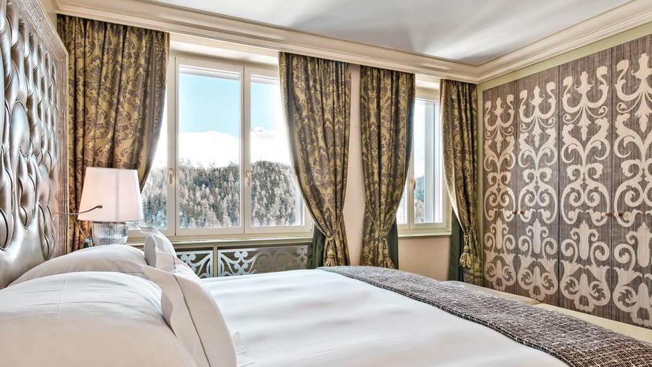 Carlton Hotel Suite